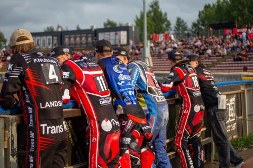 Start Gniezno - Landshut Devils