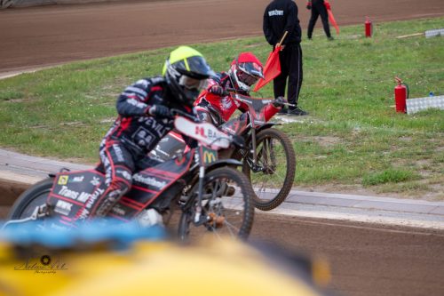 Start Gniezno - Landshut Devils