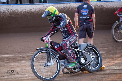 Start Gniezno - Landshut Devils